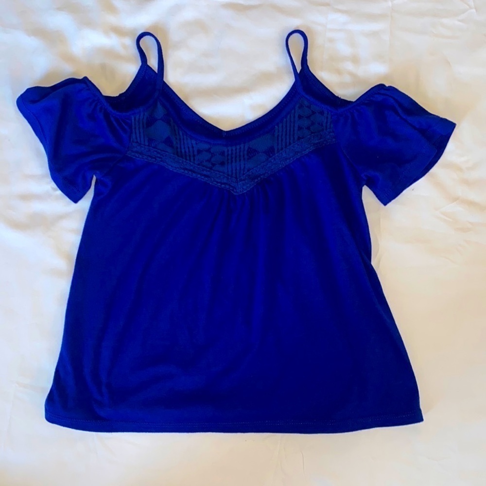 Art Class Cold Shoulder Blue Top M